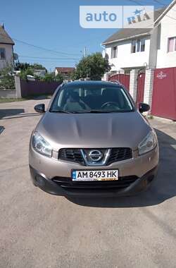 Позашляховик / Кросовер Nissan Qashqai+2 2010 в Житомирі