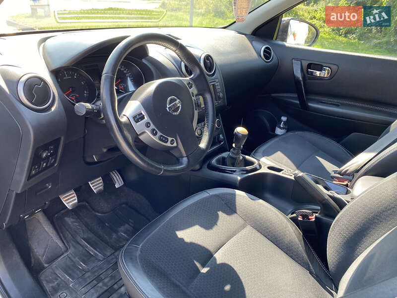 Внедорожник / Кроссовер Nissan Qashqai+2 2013 в Бродах