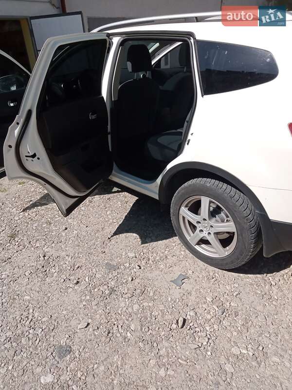 Внедорожник / Кроссовер Nissan Qashqai+2 2013 в Тернополе