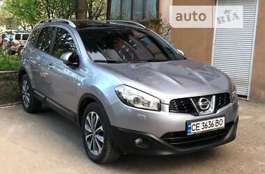 Внедорожник / Кроссовер Nissan Qashqai+2 2010 в Черновцах