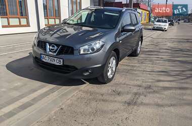 Позашляховик / Кросовер Nissan Qashqai+2 2011 в 