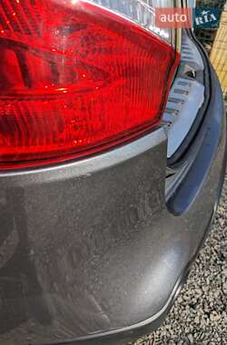 Позашляховик / Кросовер Nissan Qashqai+2 2011 в 