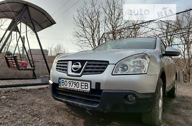 Внедорожник / Кроссовер Nissan Qashqai+2 2009 в Чорткове