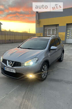 Позашляховик / Кросовер Nissan Qashqai+2 2011 в Звягелі