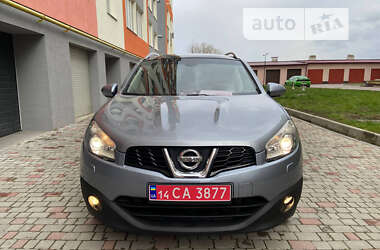 Позашляховик / Кросовер Nissan Qashqai+2 2010 в Івано-Франківську