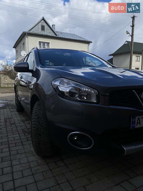 Позашляховик / Кросовер Nissan Qashqai+2 2012 в Коломиї