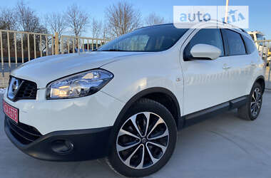 Позашляховик / Кросовер Nissan Qashqai+2 2010 в Стрию