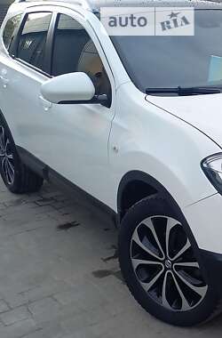 Позашляховик / Кросовер Nissan Qashqai+2 2012 в Кам'янці-Бузькій