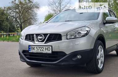 Позашляховик / Кросовер Nissan Qashqai+2 2012 в Рівному