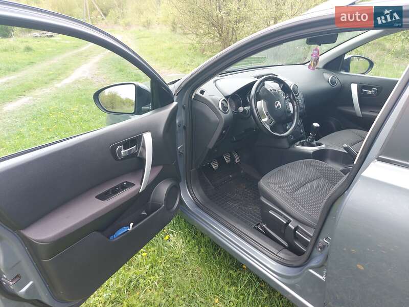 Внедорожник / Кроссовер Nissan Qashqai+2 2009 в Тернополе