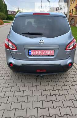 Позашляховик / Кросовер Nissan Qashqai+2 2010 в Запоріжжі