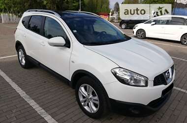 Nissan Qashqai+2 2011