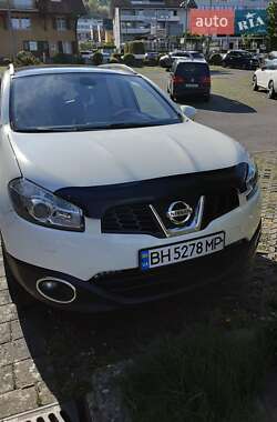 Nissan Qashqai+2 2012