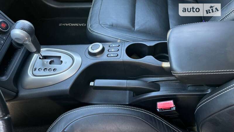 Внедорожник / Кроссовер Nissan Qashqai+2 2012 в Львове