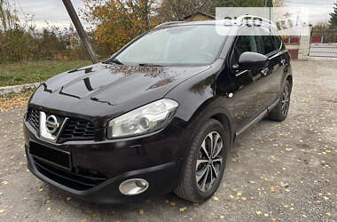 Nissan Qashqai+2 2011