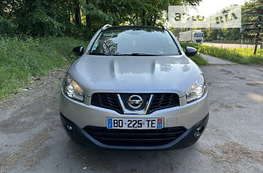 Позашляховик / Кросовер Nissan Qashqai+2 2010 в Луцьку