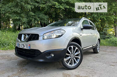 Позашляховик / Кросовер Nissan Qashqai+2 2010 в Луцьку