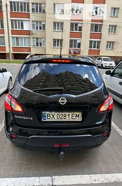 Внедорожник / Кроссовер Nissan Qashqai+2 2011 в Хмельницком