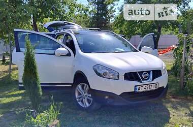 Позашляховик / Кросовер Nissan Qashqai+2 2012 в Івано-Франківську