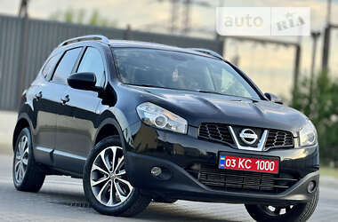 Позашляховик / Кросовер Nissan Qashqai+2 2010 в Луцьку