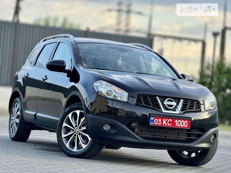 Позашляховик / Кросовер Nissan Qashqai+2 2010 в Луцьку