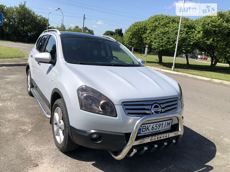 Внедорожник / Кроссовер Nissan Qashqai+2 2009 в Ровно