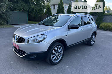 Nissan Qashqai+2 2010