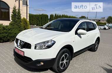 Позашляховик / Кросовер Nissan Qashqai+2 2010 в Дунаївцях