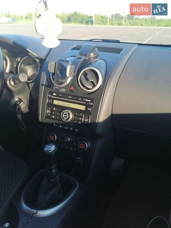 Внедорожник / Кроссовер Nissan Qashqai+2 2009 в Ровно