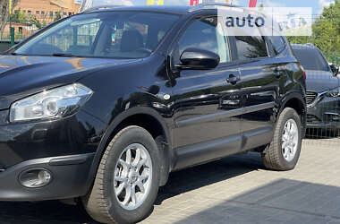 Позашляховик / Кросовер Nissan Qashqai+2 2010 в Бердичеві