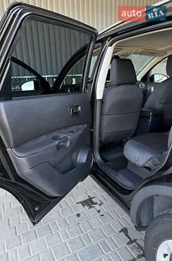 Внедорожник / Кроссовер Nissan Qashqai+2 2009 в 