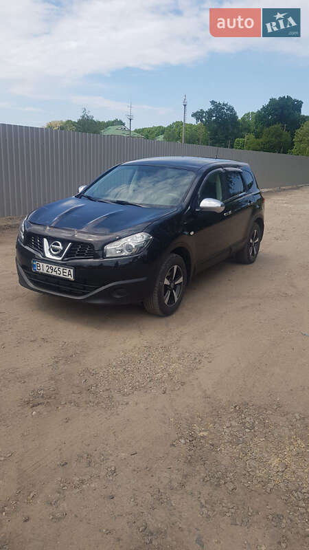 Внедорожник / Кроссовер Nissan Qashqai+2 2013 в Полтаве