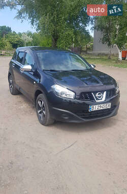 Позашляховик / Кросовер Nissan Qashqai+2 2013 в Полтаві