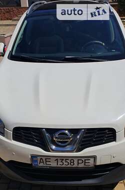 Позашляховик / Кросовер Nissan Qashqai+2 2012 в Дніпрі