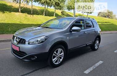 Nissan Qashqai+2 2012