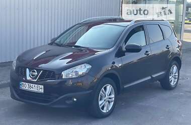 Позашляховик / Кросовер Nissan Qashqai+2 2010 в Тернополі