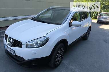 Позашляховик / Кросовер Nissan Qashqai+2 2013 в Тернополі