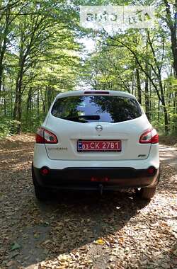 Внедорожник / Кроссовер Nissan Qashqai+2 2011 в Гайсине