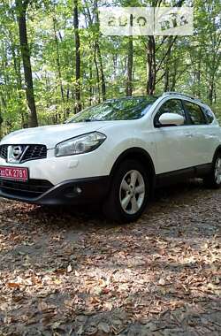 Nissan Qashqai+2 2011