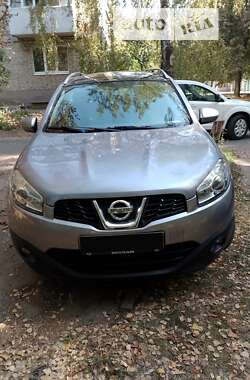 Позашляховик / Кросовер Nissan Qashqai+2 2010 в Глухові