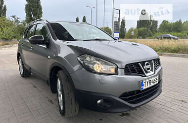 Позашляховик / Кросовер Nissan Qashqai+2 2011 в Житомирі