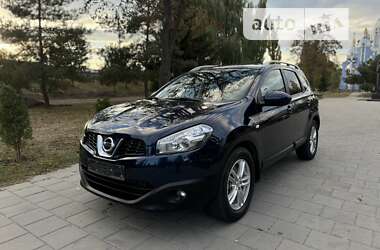 Позашляховик / Кросовер Nissan Qashqai+2 2010 в Вінниці