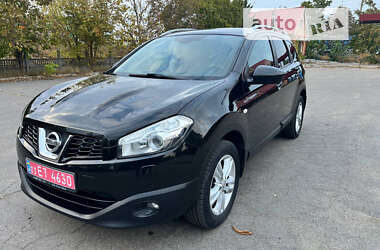 Позашляховик / Кросовер Nissan Qashqai+2 2011 в Хоролі