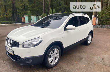 Позашляховик / Кросовер Nissan Qashqai+2 2013 в Романіву