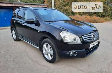 Внедорожник / Кроссовер Nissan Qashqai+2 2010 в Полтаве