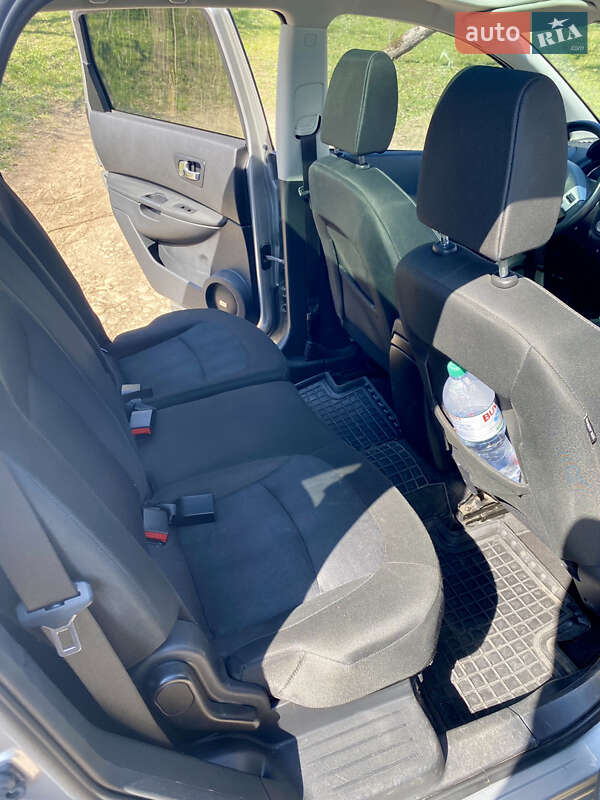 Внедорожник / Кроссовер Nissan Qashqai+2 2011 в Косове