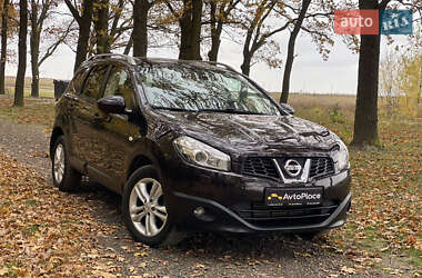 Позашляховик / Кросовер Nissan Qashqai+2 2011 в Луцьку