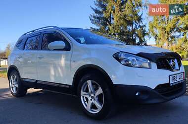 Позашляховик / Кросовер Nissan Qashqai+2 2011 в Дубні