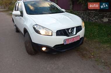 Позашляховик / Кросовер Nissan Qashqai+2 2012 в Луцьку