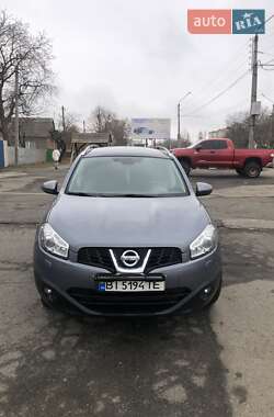 Nissan Qashqai+2 2010